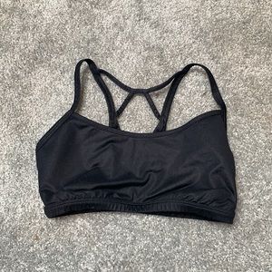 Black sports bra